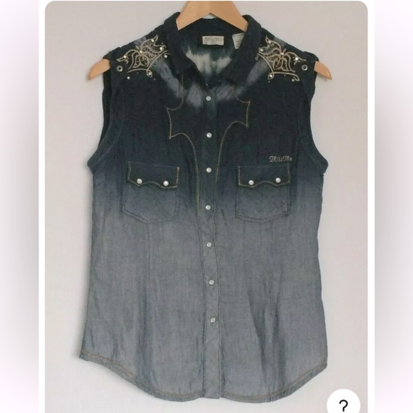 NWT Miss Me Sleeveless Embroidered Blouse Blue Rhinestones Pearlized Snaps - Picture 2 of 8